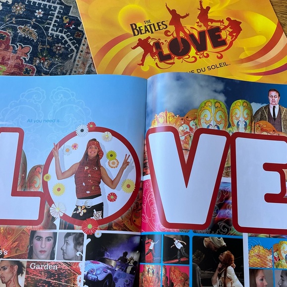 The Beatles “Love” Cirque du Soleil Gala Premiere Book - Picture 6 of 7